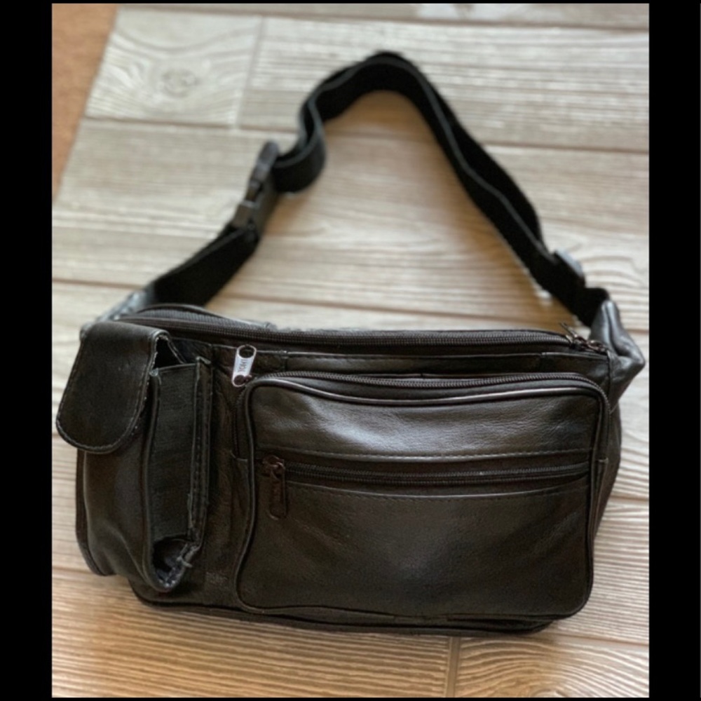 Vintage 90s leather fanny pack